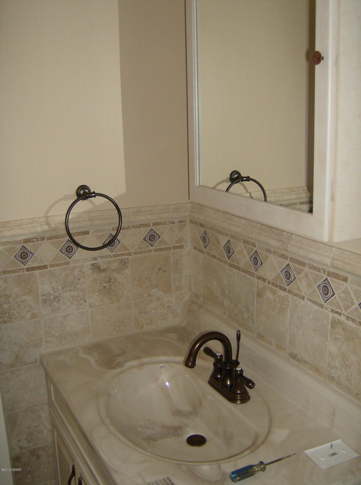 863 Taylor Road Port Orange, FL 32127 - Photo 8 of 16 863 TAYLOR PICTURES006