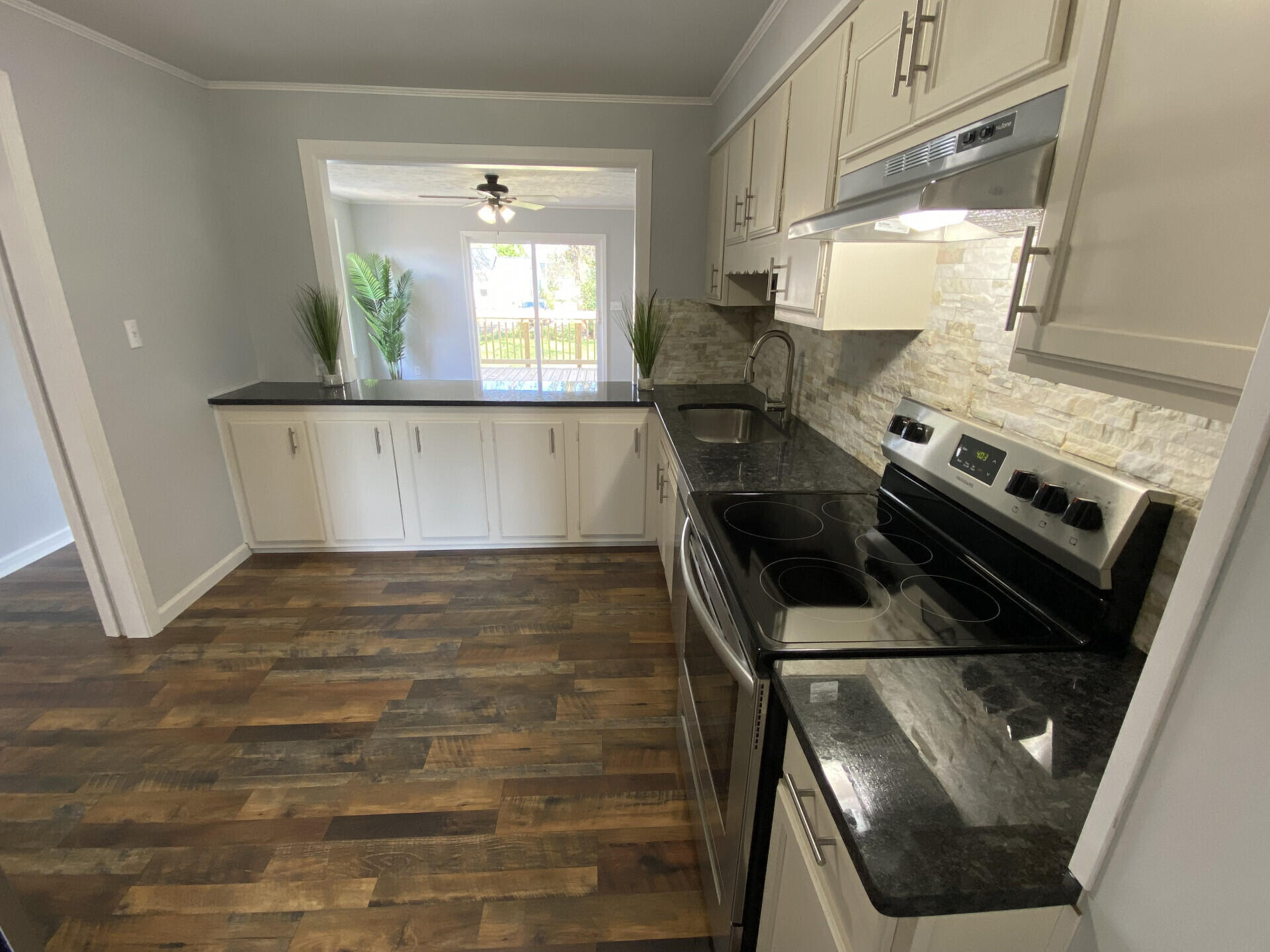 1552 Kings Road Kingsport, TN 37664 - Photo 5 of 24 1552KingsRd_35403_5