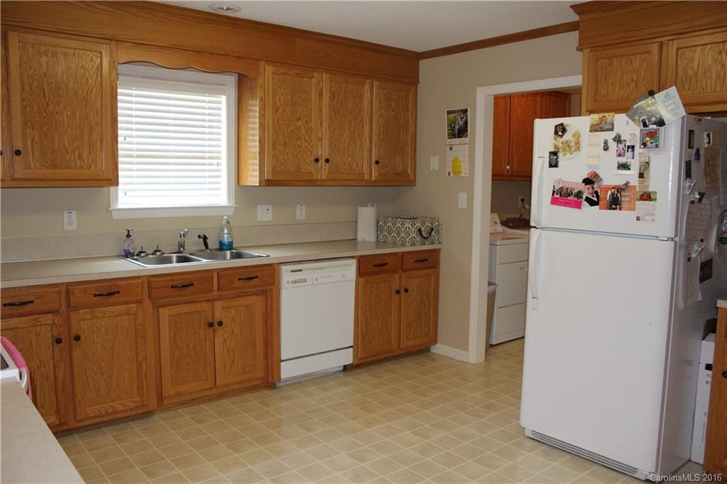 625 Shoal Road Lincolnton, NC 28092 - Photo 5 of 21 Gallery Image 5