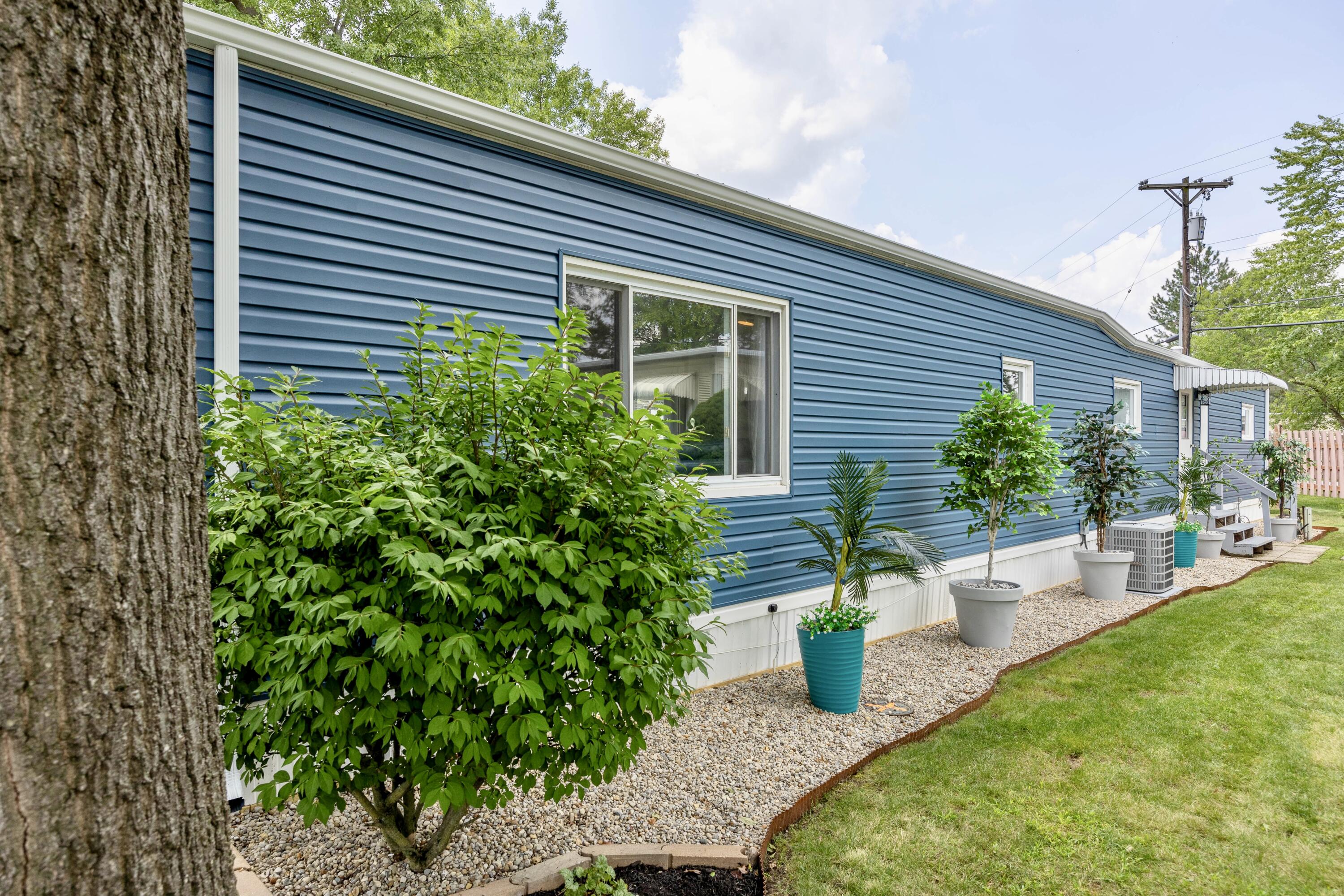 246 North Orchard Island Road, Unit 44 Russells Point, OH 43348 - Photo 14 of 32