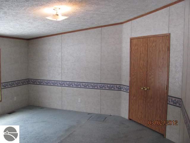 8554 Hodge Road Kingsley, MI 49649 - Photo 14 of 23 1734115-13.JPG