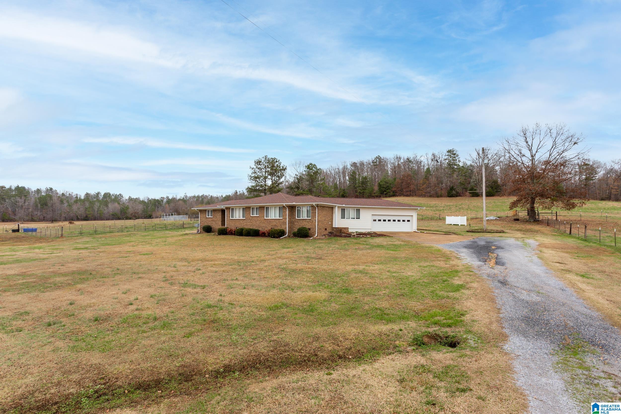 868 Old Field Road Jacksonville, AL 36265 - Photo 2 of 39