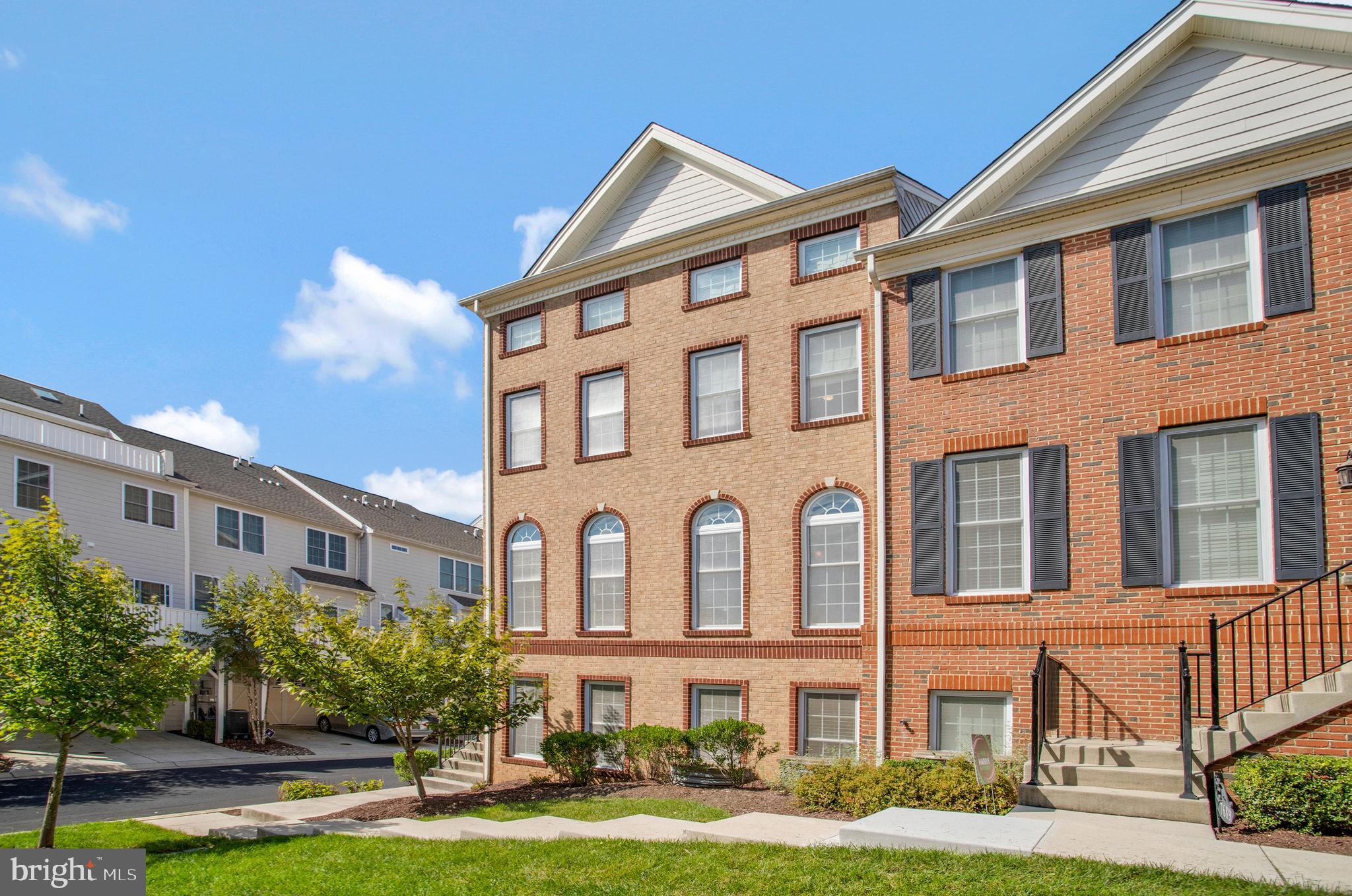7691 Elmcrest Road Hanover, MD 21076 - Photo 3 of 46