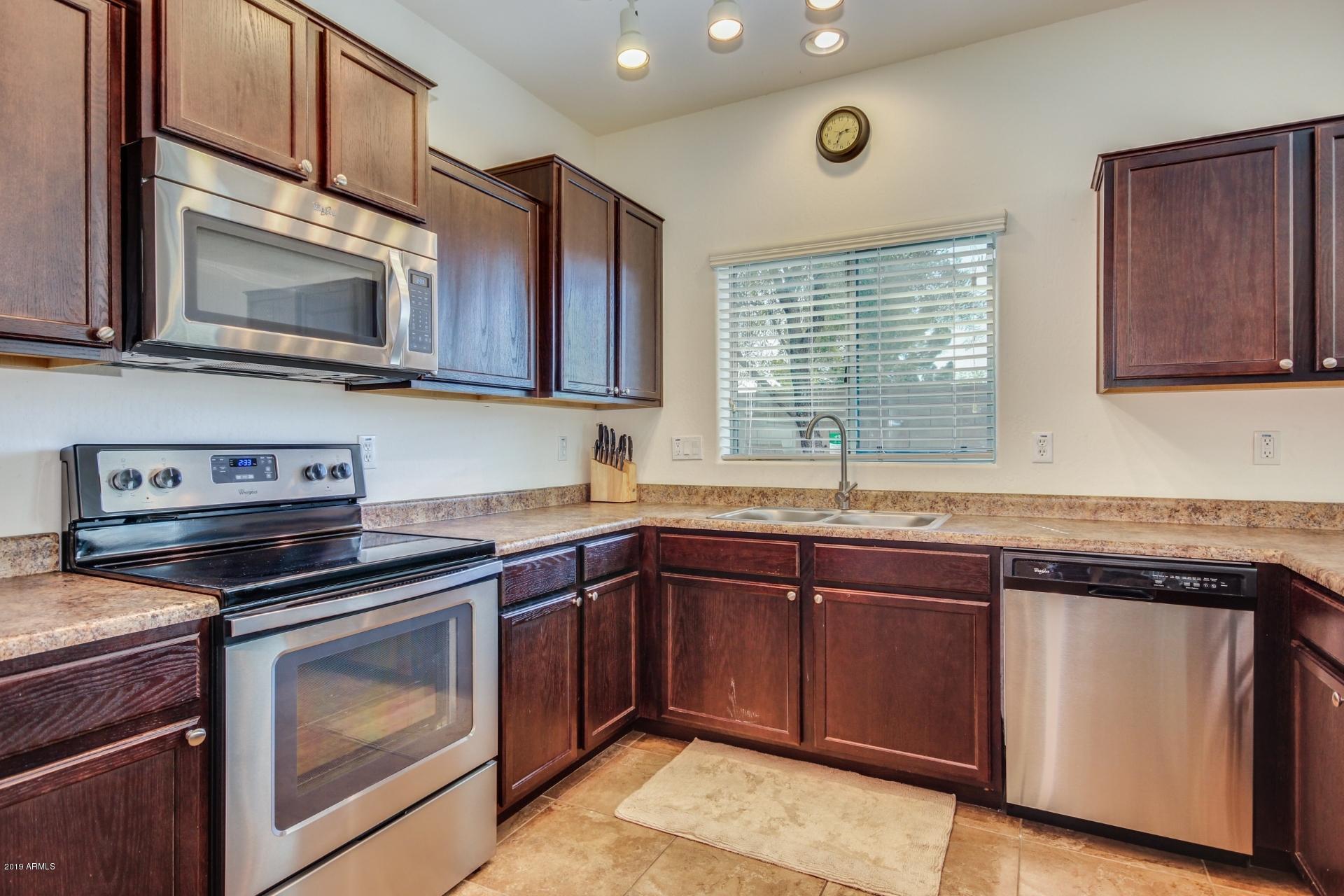 10225 West Camelback Road, Unit 28 Phoenix, AZ 85037 - Photo 8 of 22 0008-Camelback (8)