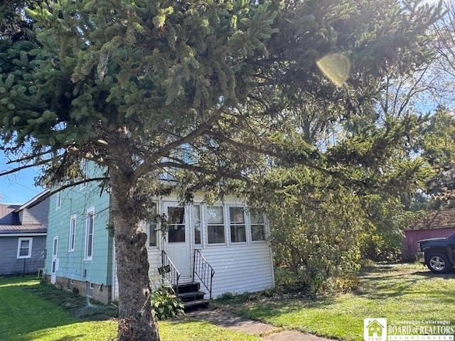 208 Brigham Road Dunkirk, NY 14048 - Photo 4 of 38