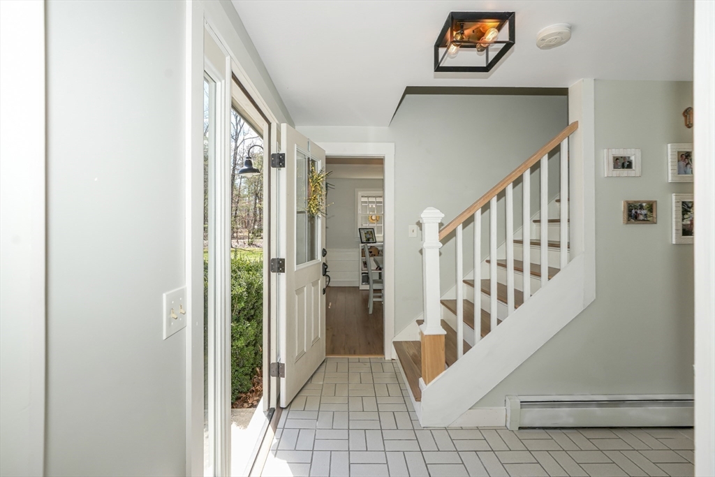 32 Reservoir Road Lunenburg, MA 01462 - Photo 17 of 42 a view of entryway
