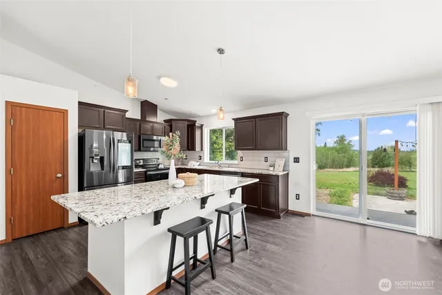 $745,000 | 11211 Clear Lake North Road East, Eatonville, WA 98328