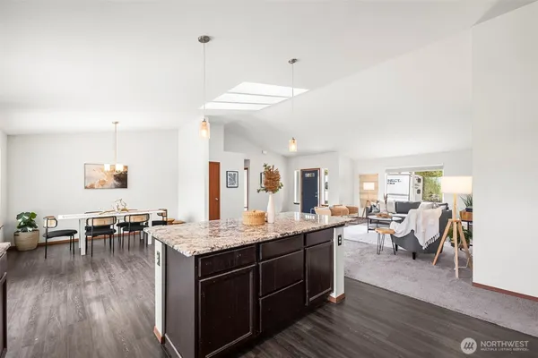 $745,000 | 11211 Clear Lake North Road East, Eatonville, WA 98328