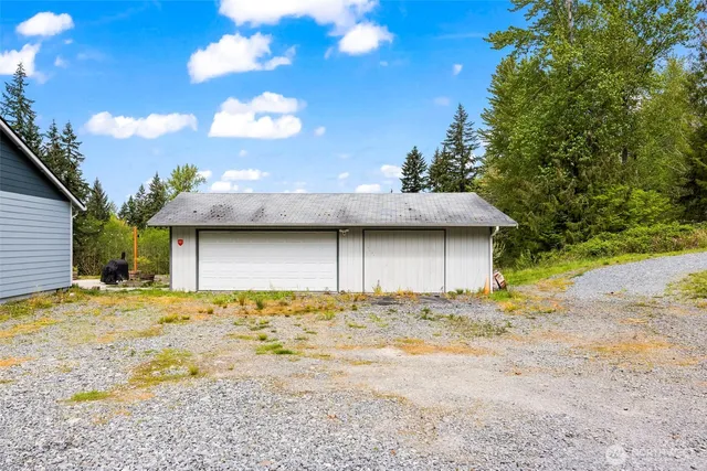 $745,000 | 11211 Clear Lake North Road East, Eatonville, WA 98328