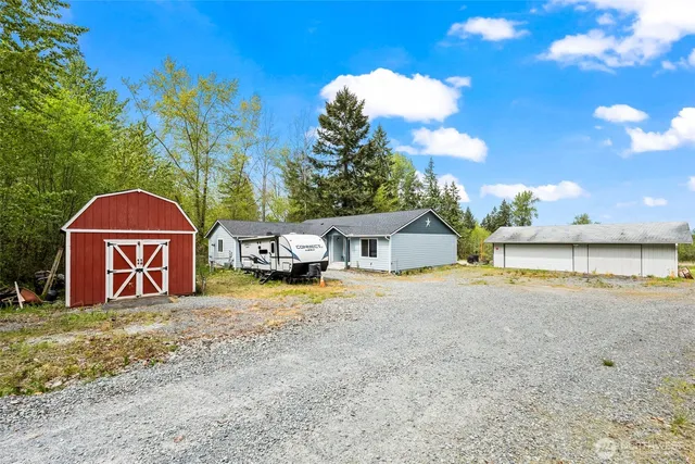 $745,000 | 11211 Clear Lake North Road East, Eatonville, WA 98328