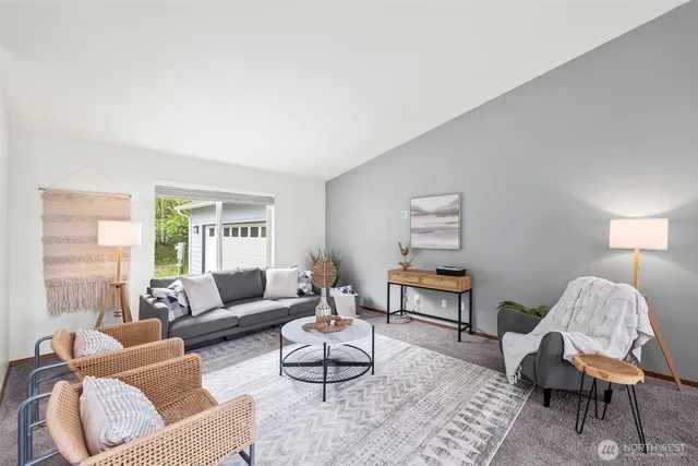 $745,000 | 11211 Clear Lake North Road East, Eatonville, WA 98328