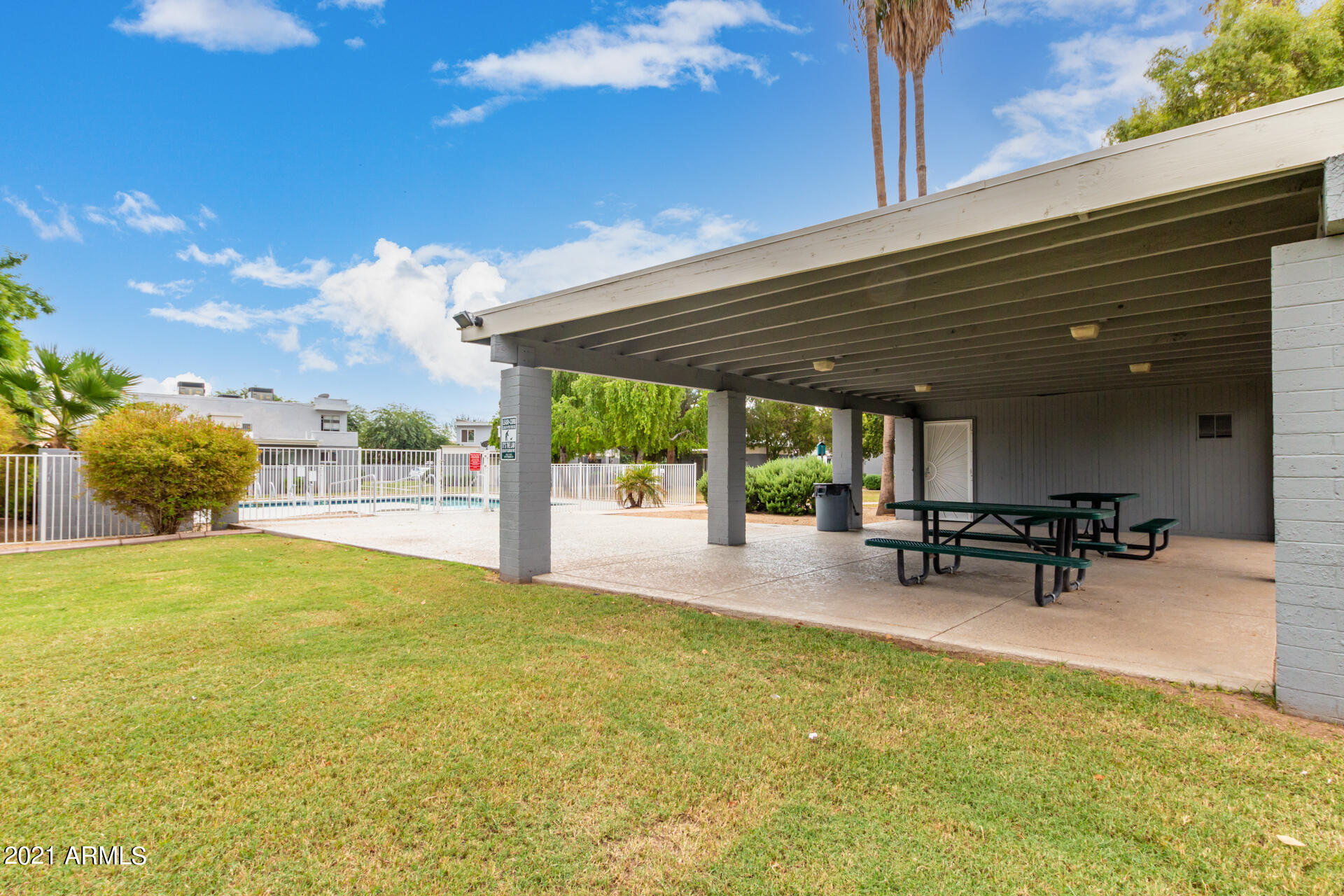 2621 West Ocotillo Road, Unit 1 Phoenix, AZ 85017 - Photo 19 of 24 Pavilion