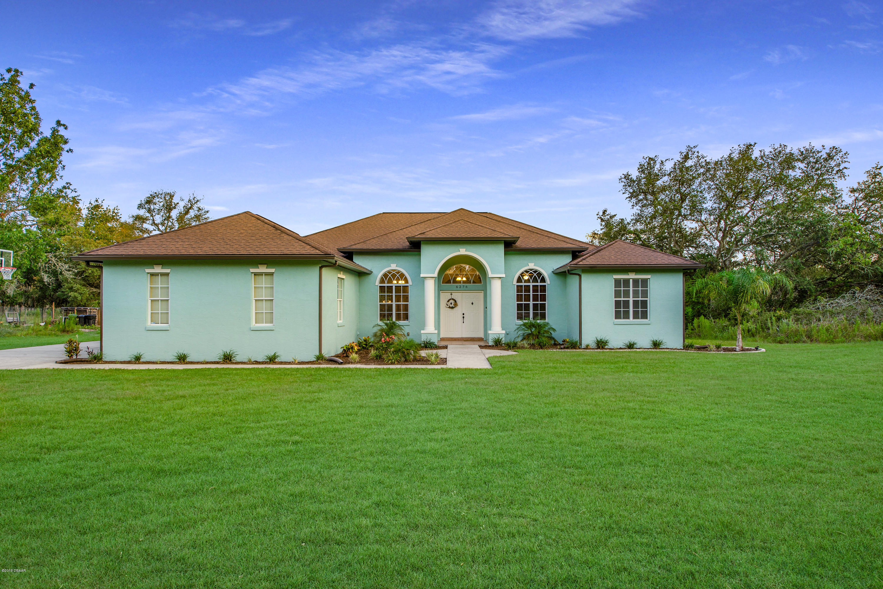 6276 Southwest 144th Lane Road Ocala, FL 34473 - Photo 2 of 44 0.0