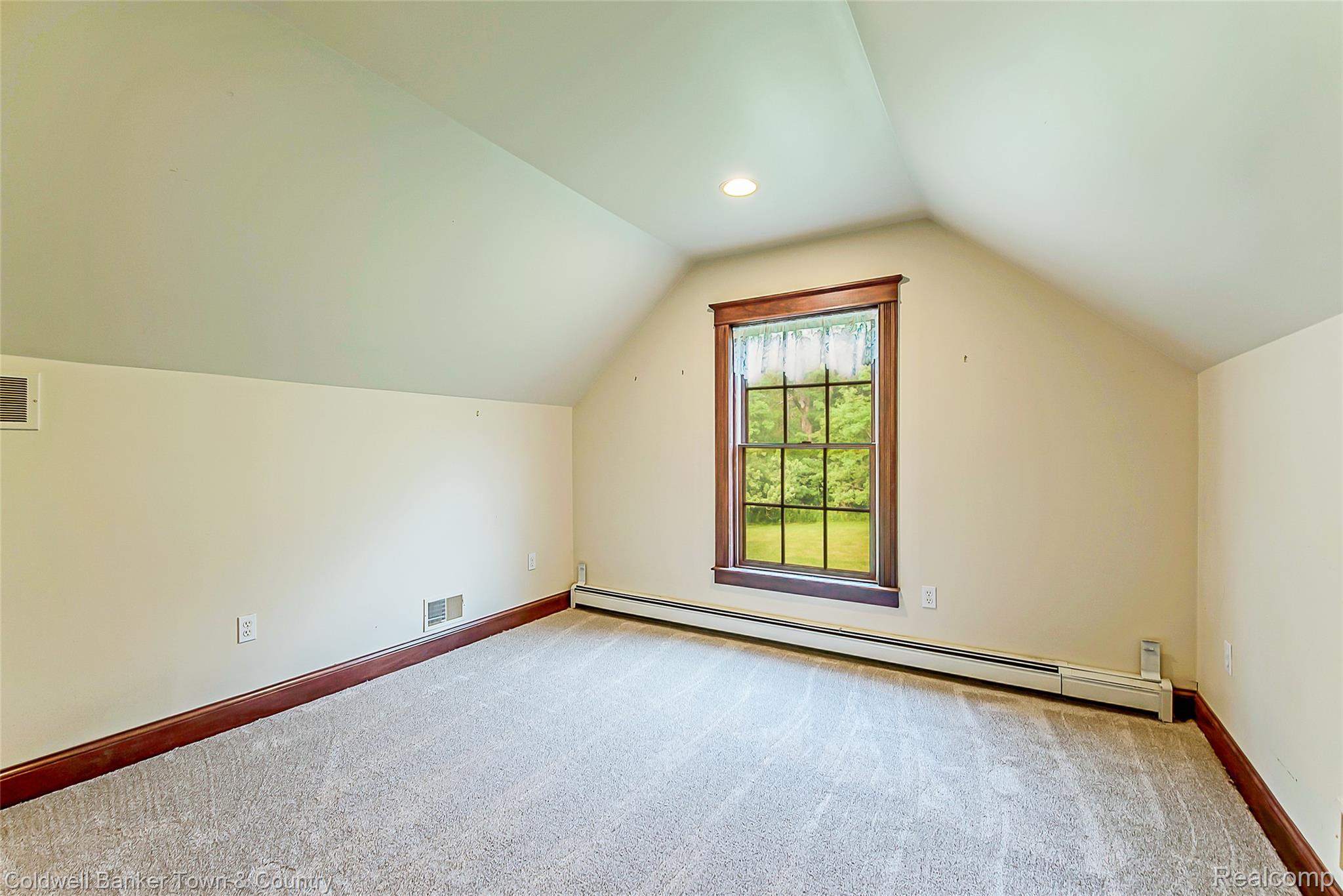 10196 Faussett Road Fenton, MI 48430 - Photo 59 of 75 DSC_4543-2.jpg