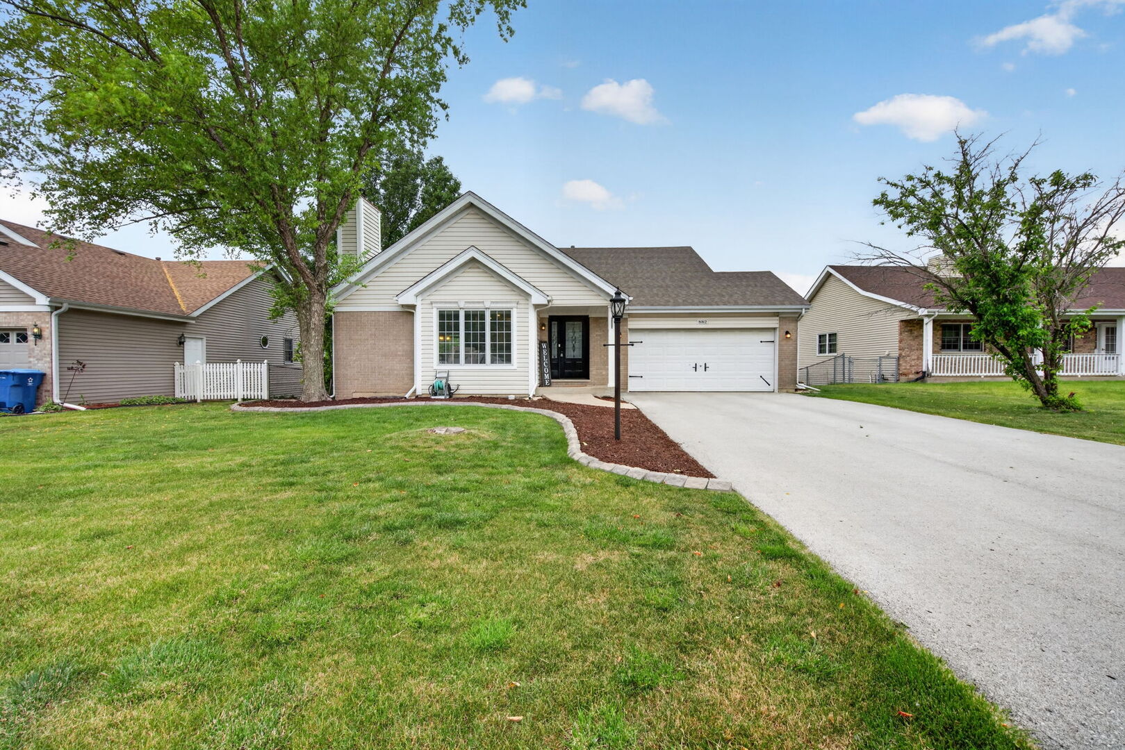 882 Wilshire Lane Crete, IL 60417 - Photo 1 of 24