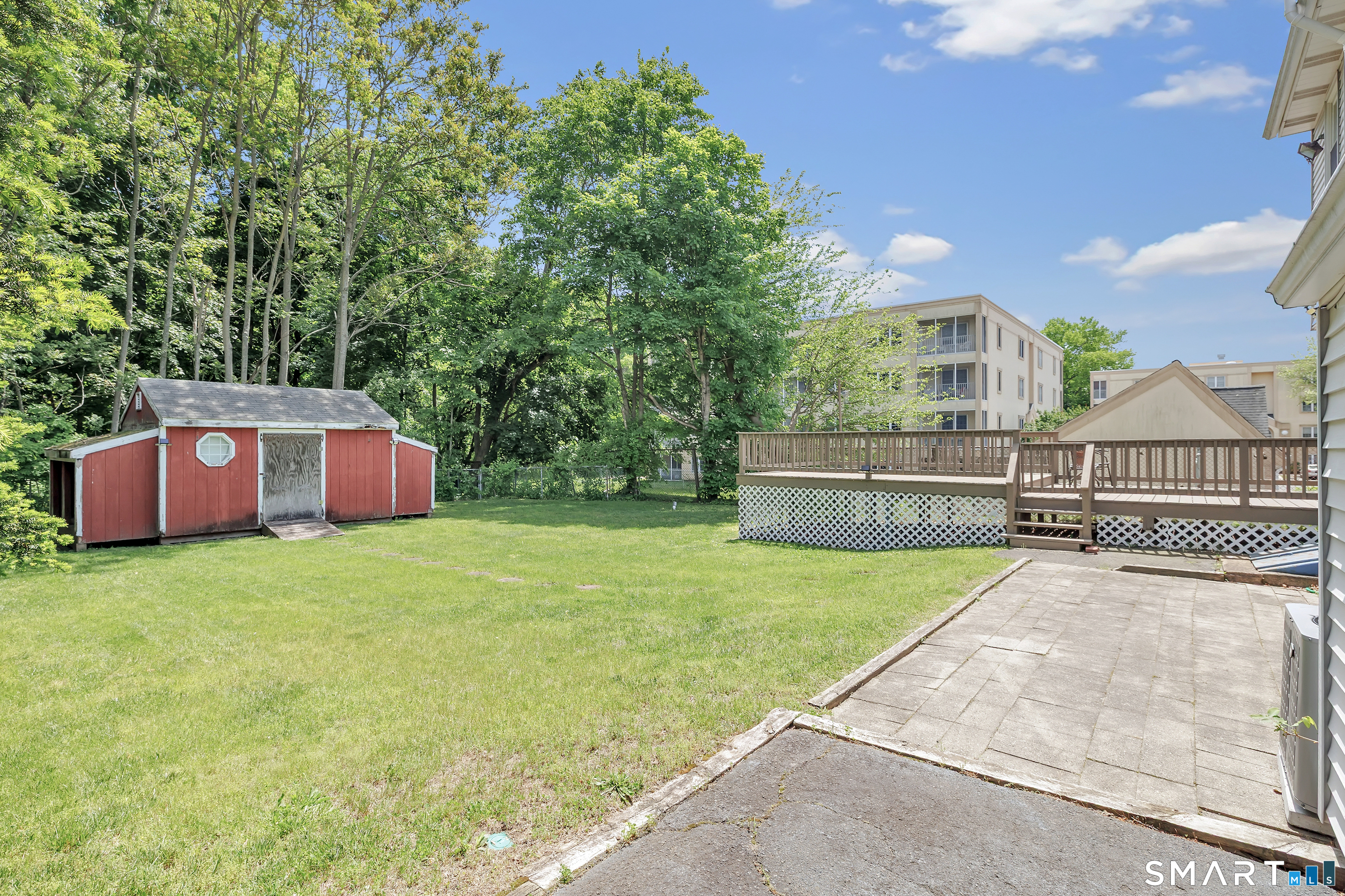 66 Washington Road Hamden, CT 06518 - Photo 5 of 38