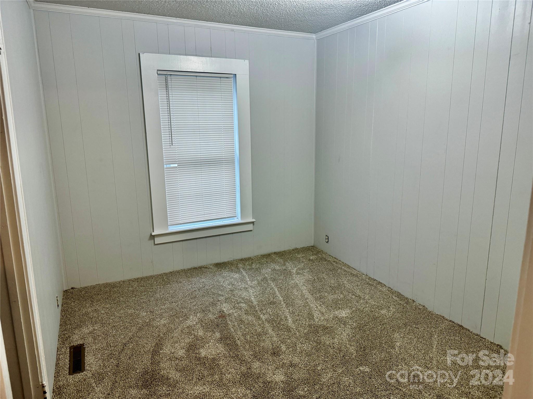310 Pineview Street Kannapolis, NC 28083 - Photo 6 of 13 en empty room with window