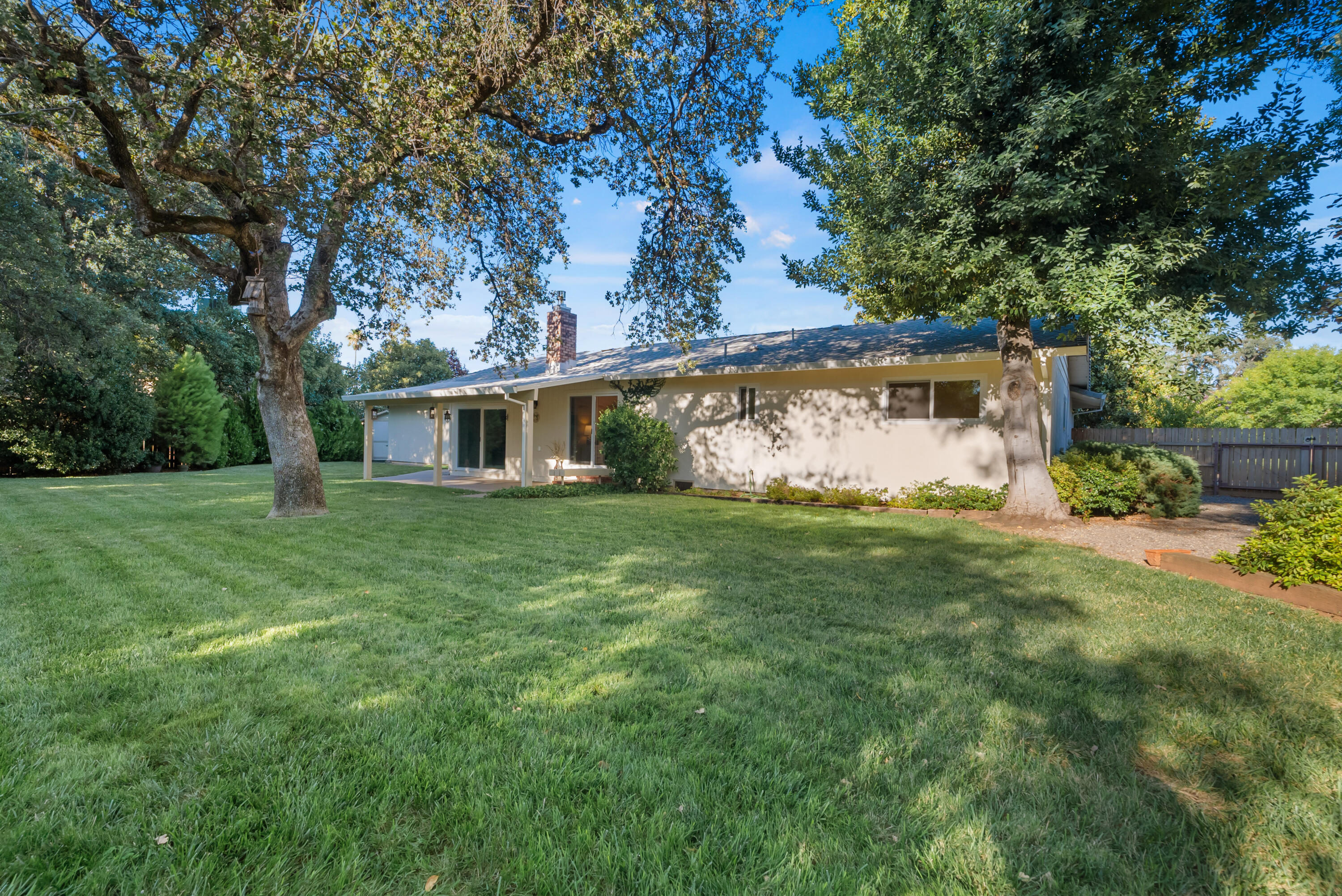 6812 Riata Drive Redding, CA 96002 - Photo 40 of 42