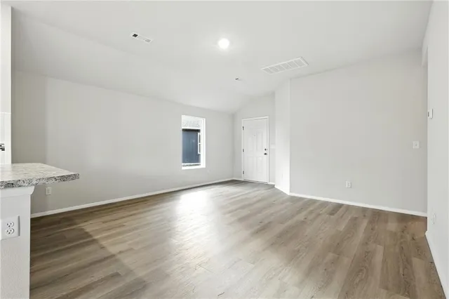 $287,315 | 455 Rock Creek Drive, Tonganoxie, KS 66086