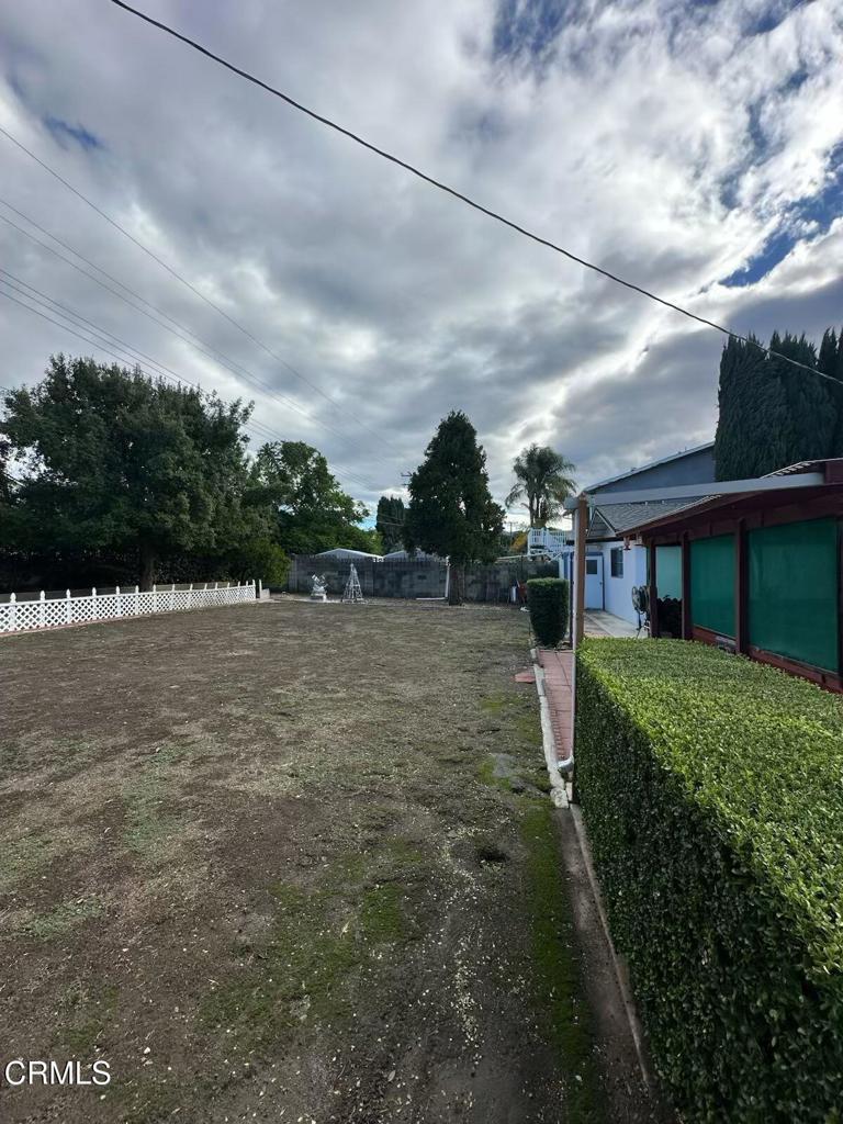 4591 Hempstead Street Simi Valley, CA 93063 - Photo 44 of 47 a view of a garden