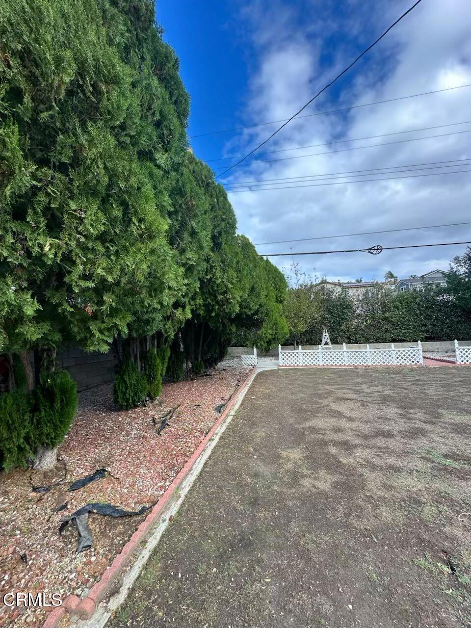 4591 Hempstead Street Simi Valley, CA 93063 - Photo 47 of 47 a view of an outdoor space and a yard