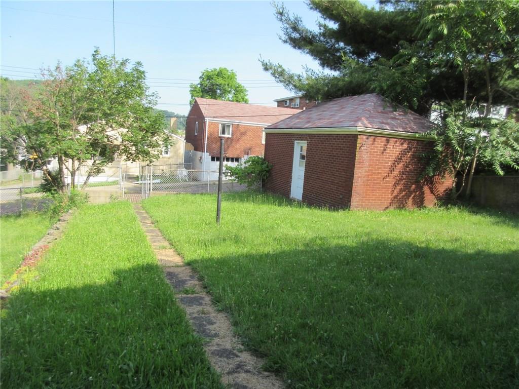 1126 Wayne Avenue McKees Rocks, PA 15136 - Photo 5 of 6 Gallery Image 5
