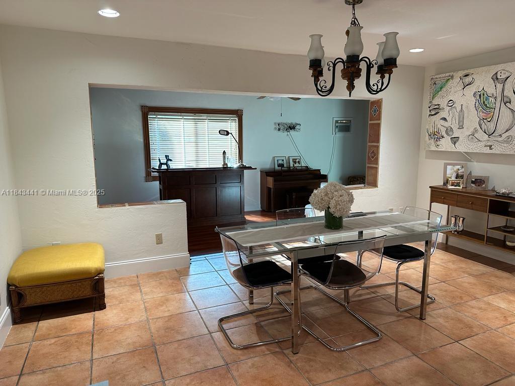 10375 Southwest 111th Street Miami, FL 33176 - Photo 21 of 30 a workspace with furniture