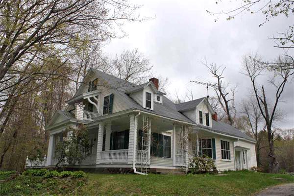 262 Tom Swamp Road Petersham, MA 01366 - Photo 1 of 30