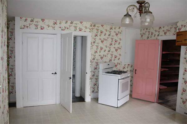 262 Tom Swamp Road Petersham, MA 01366 - Photo 5 of 30