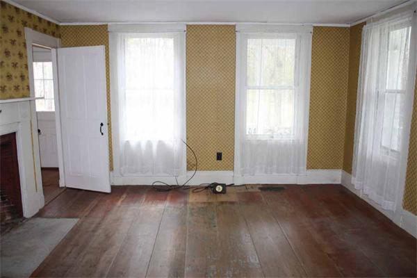 262 Tom Swamp Road Petersham, MA 01366 - Photo 10 of 30