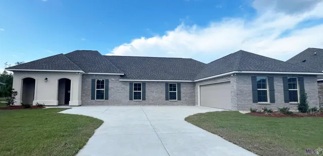 $325,890 | 19291 Chelwood Court, Hammond, LA 70403