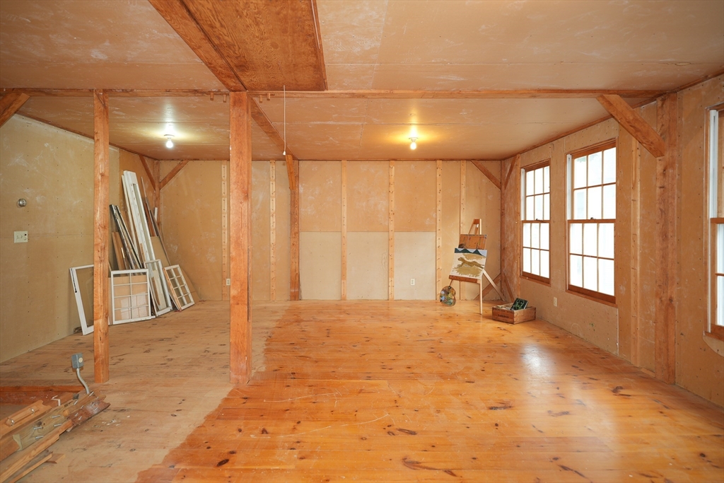 192 Warren Street Waltham, MA 02453 - Photo 21 of 24 Gallery Image 21