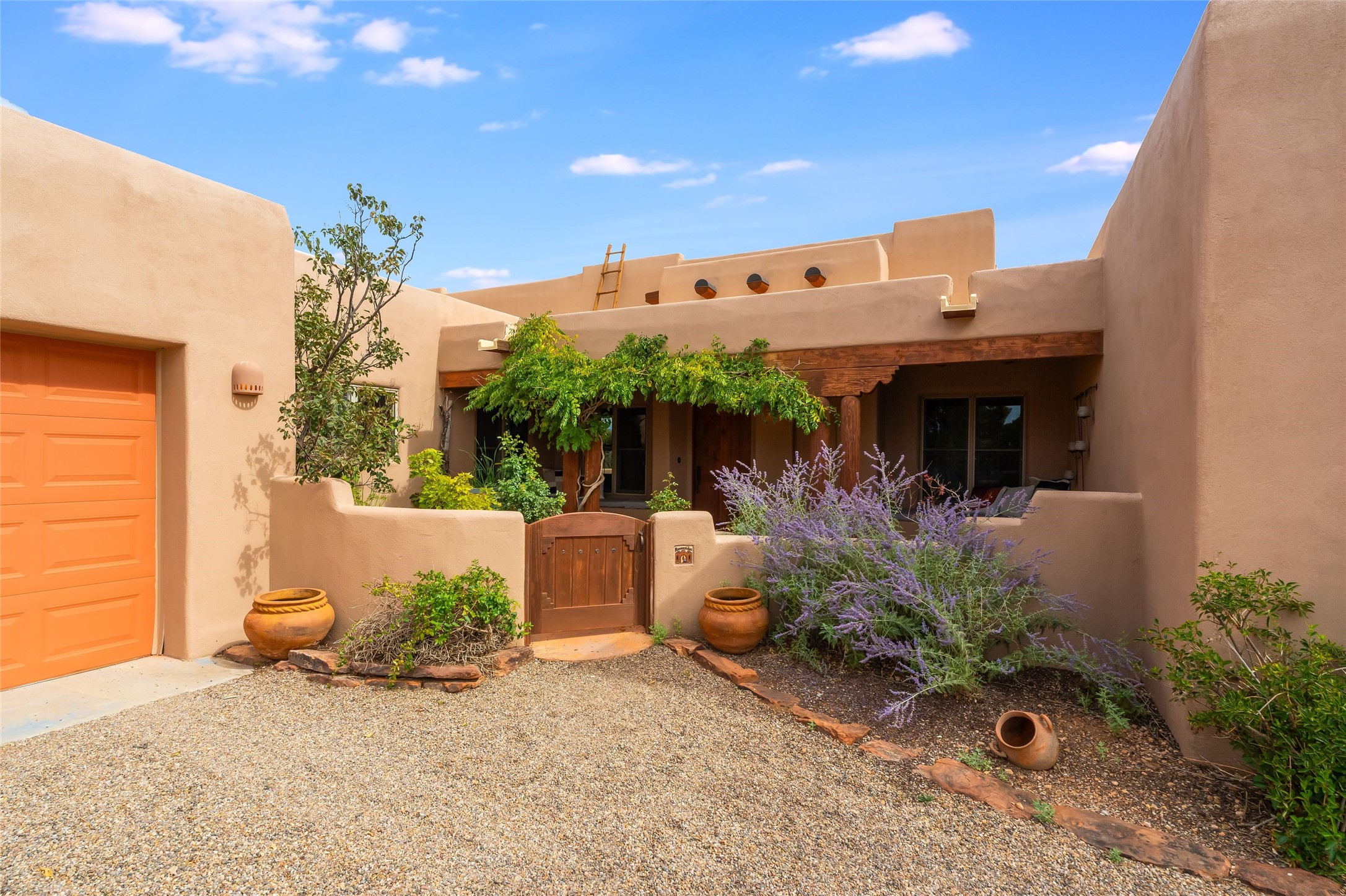 66 Condesa Road Santa Fe, NM 87508 - Photo 2 of 56 Front entryway