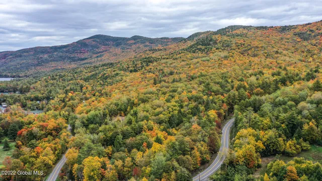 $495,000 | 2023 B Lands End Road, Huletts Landing, NY 12841