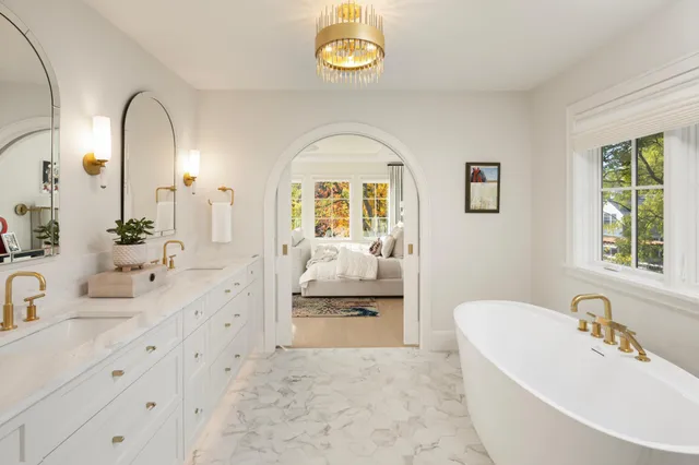 $2,995,000 | 5404 Park Place, Edina, MN 55424