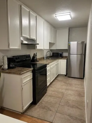 $1,695 | 685 North Ashurst Court, Unit 108, Palm Springs, CA 92262