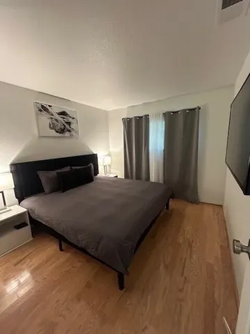 $1,695 | 685 North Ashurst Court, Unit 108, Palm Springs, CA 92262