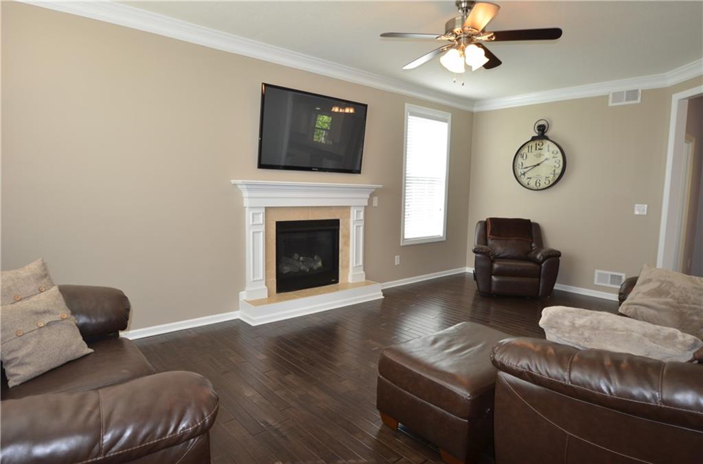 219 Wyncrest Drive Butler, PA 16001 - Photo 8 of 24