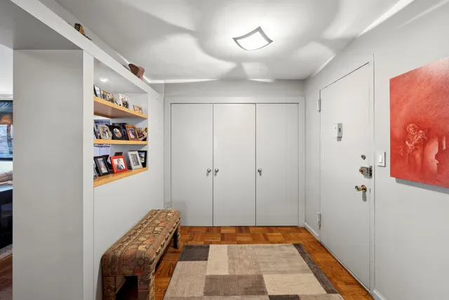 $1,295,000 | 196 East 75th Street, Unit 7C | Lenox Hill