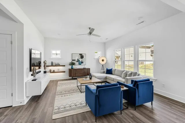 $539,500 | 2202 Chadwell Station Lane, Madison, TN 37115