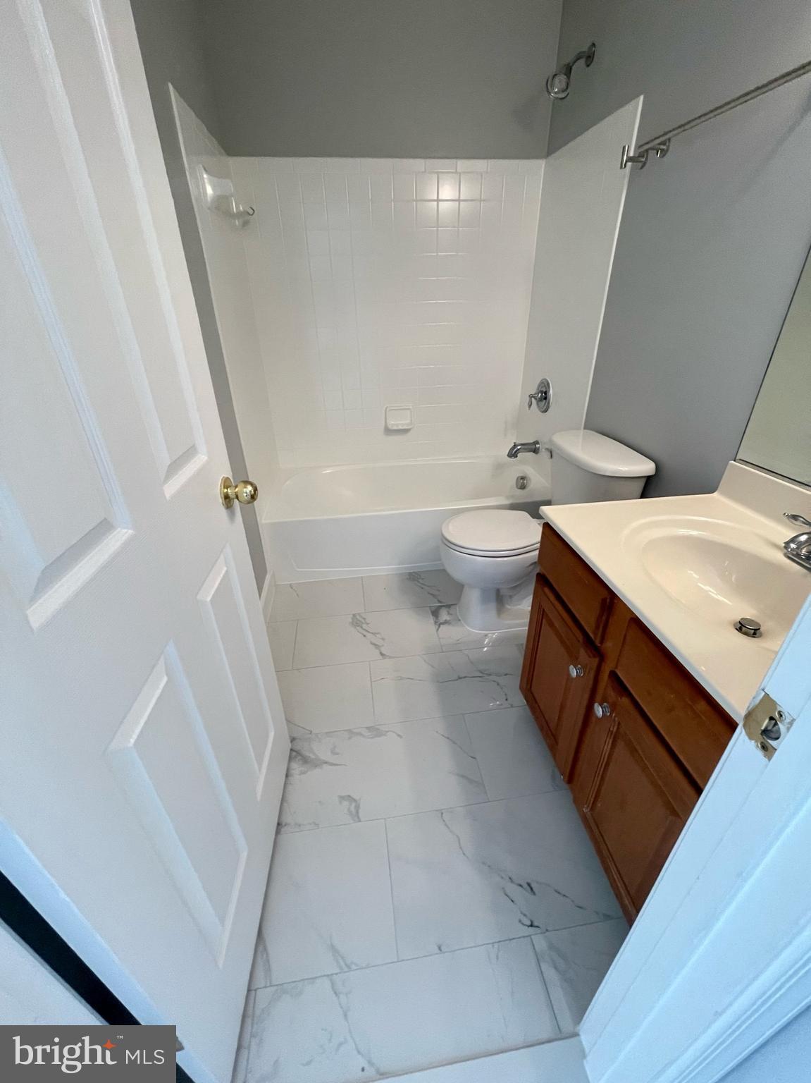 5501 Silver Maple Lane Fredericksburg, VA 22407 - Photo 23 of 37 Full bath