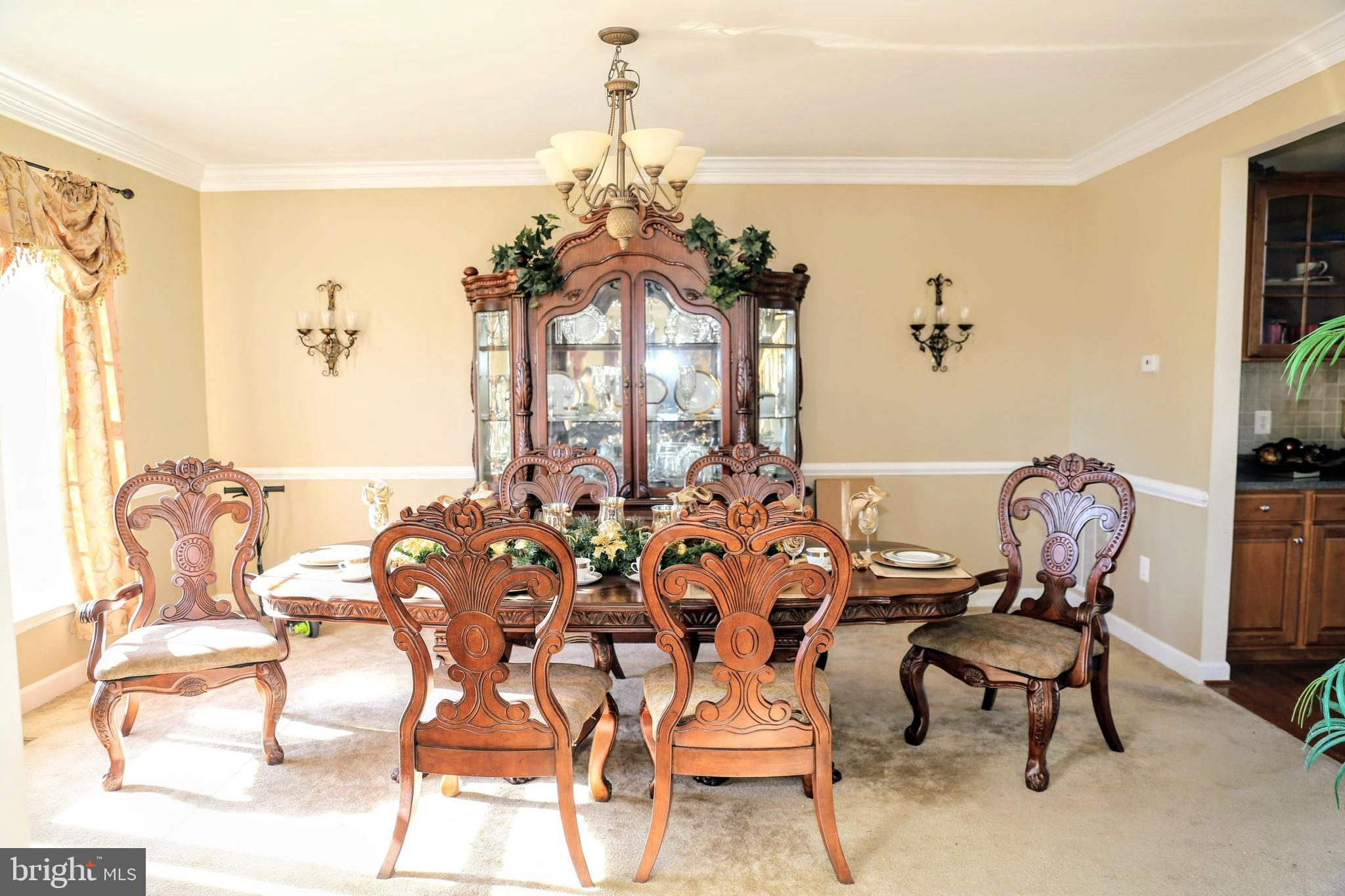 5501 Silver Maple Lane Fredericksburg, VA 22407 - Photo 33 of 37 Dinning room with decor