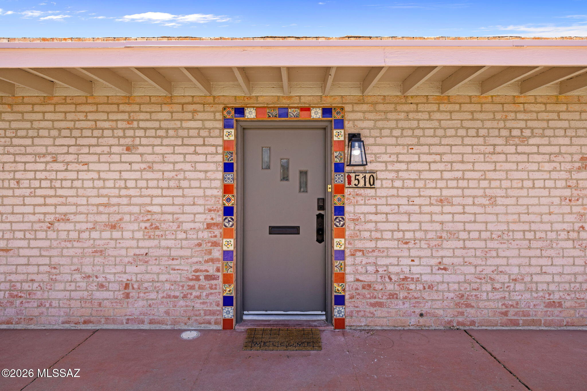 510 South Country Club Road Tucson, AZ 85716 - Photo 5 of 33 Come on in!