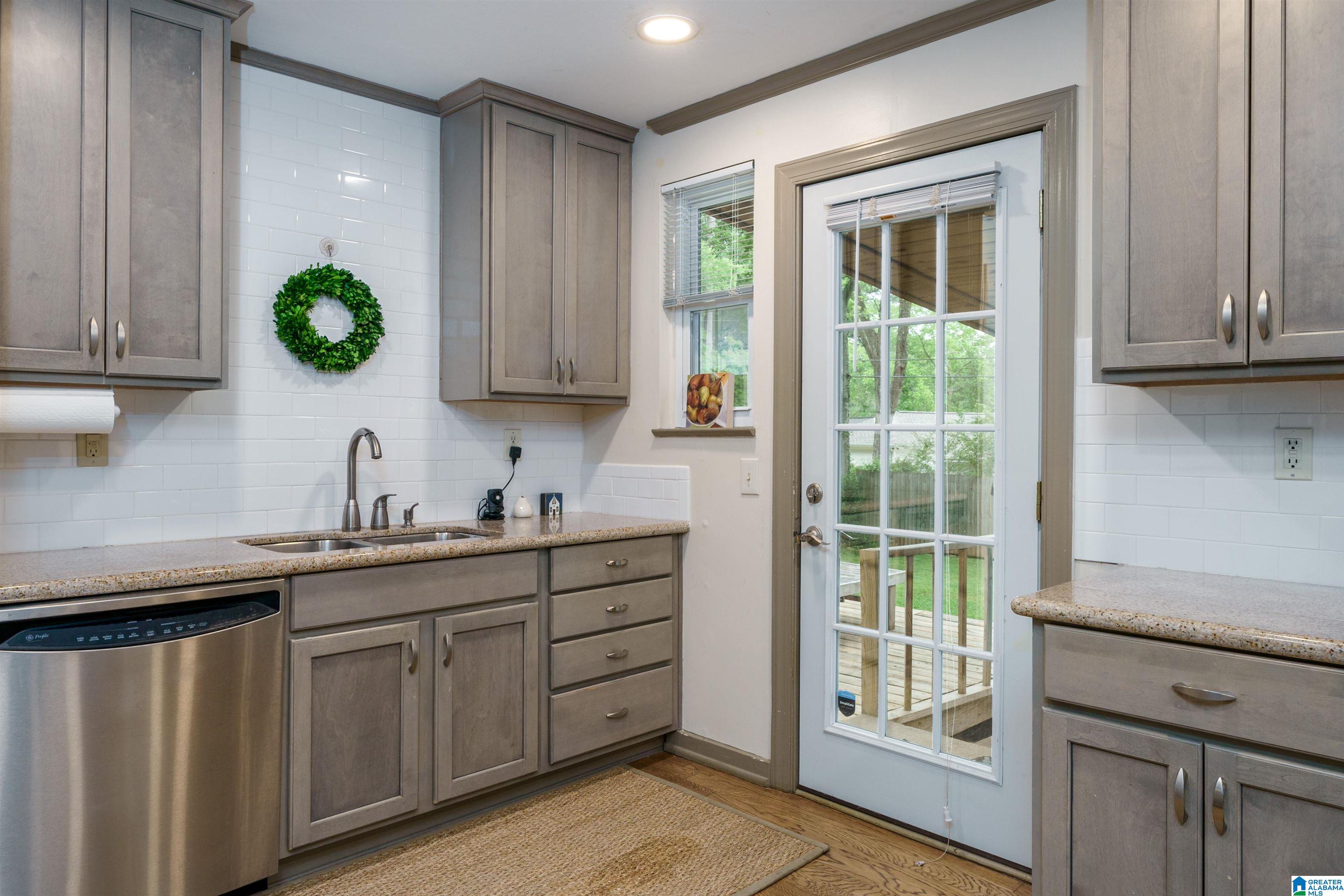 1106 Sims Avenue Birmingham, AL 35213 - Photo 18 of 34