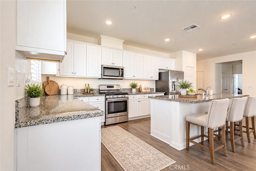 14337 Tansy Road Moreno Valley, CA 92555 - Photo 11 of 31 Digital staging kitchen concept.