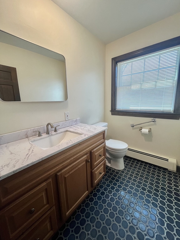 1077 North Street Walpole, MA 02081 - Photo 7 of 19