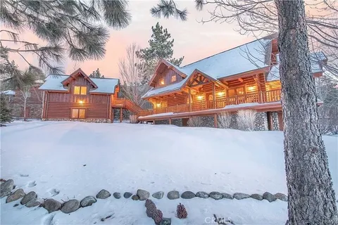 $999,999 | 43629 Bow Canyon Road, Big Bear Lake, CA 92315