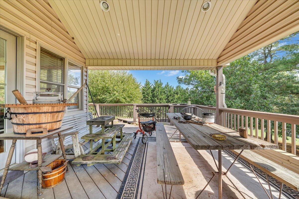 461 Oak Ridge Road Buchanan, VA 24066 - Photo 17 of 85 38-MIB00124