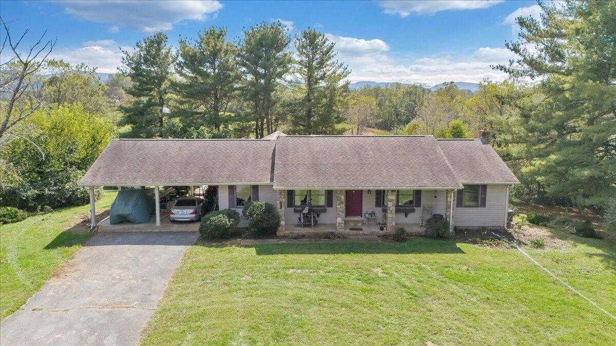 461 Oak Ridge Road Buchanan, VA 24066 - Photo 35 of 85 65-DJI_20251002141304_0066_D