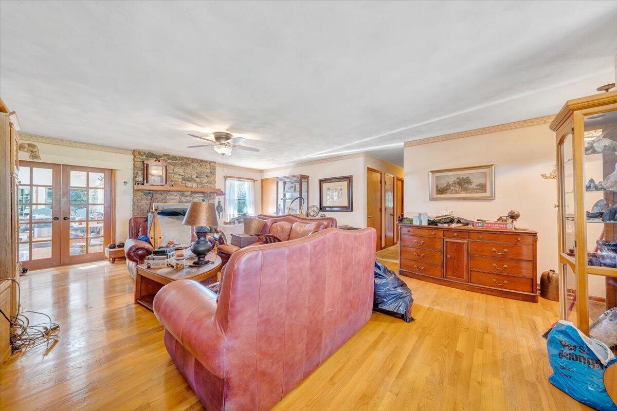 461 Oak Ridge Road Buchanan, VA 24066 - Photo 6 of 85 2